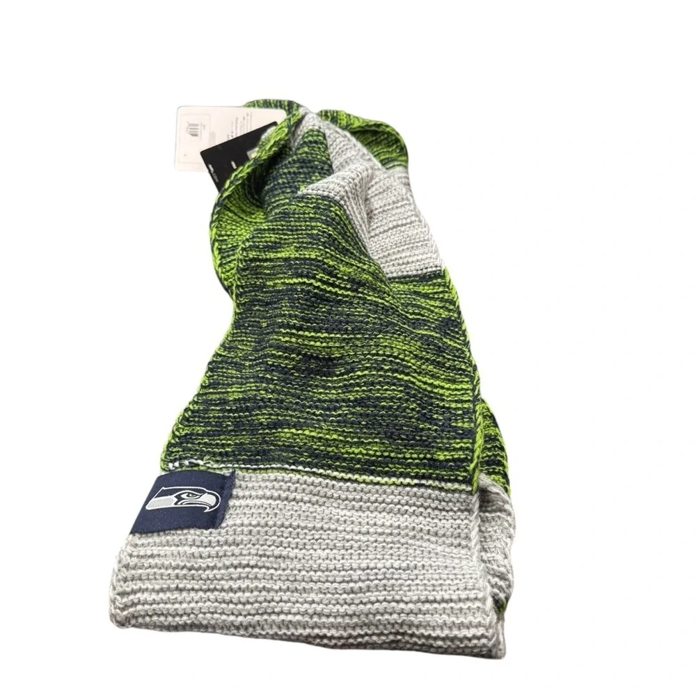 Seattle Seahawks Collection Forever Collectibles Knit Infinity Scarf NFL New NWT